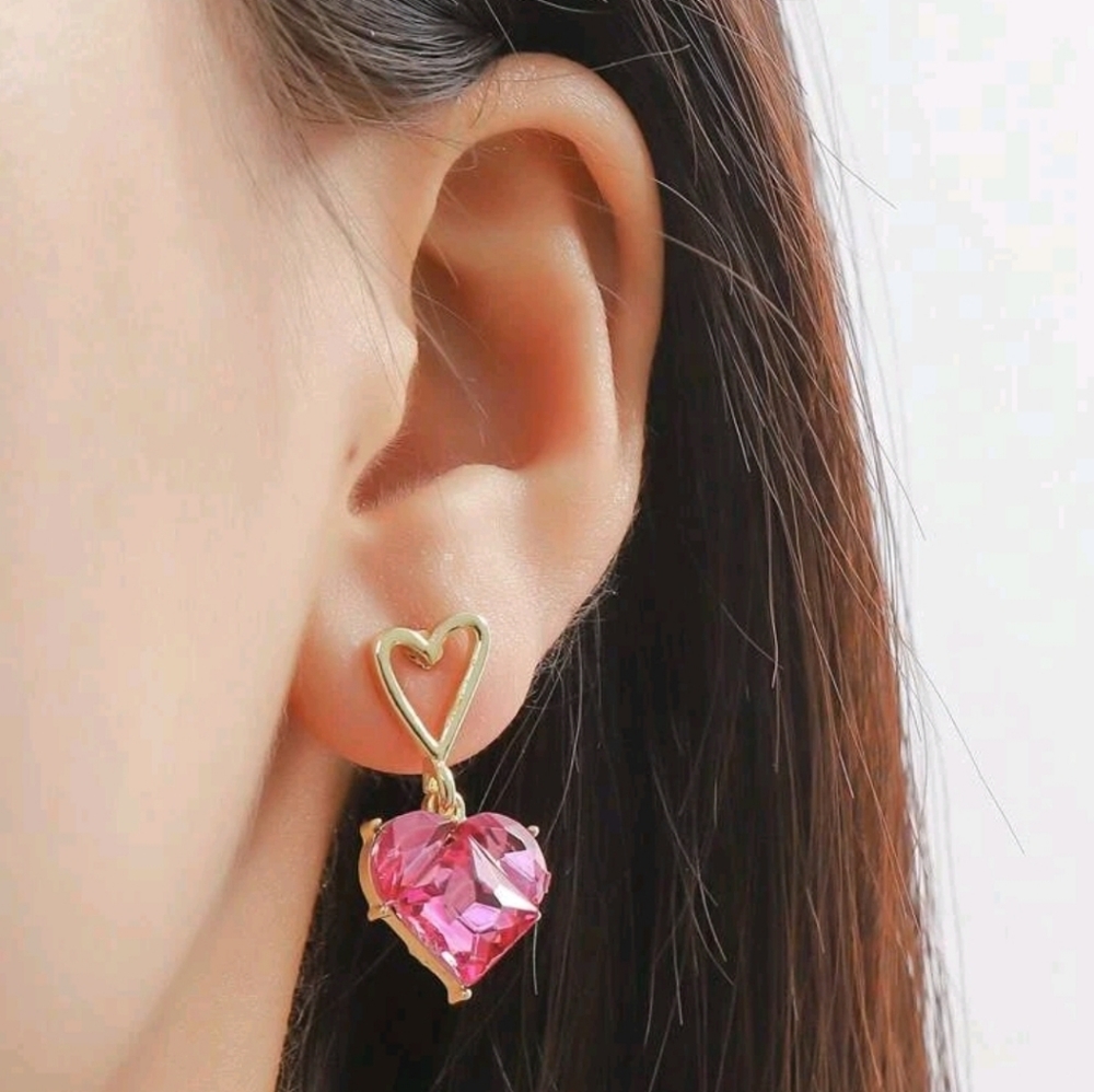BEAUTIFUL HEART DROP BARIBIE SHAPED HEART BARBIE PINK RHINESTONE EARRINGS